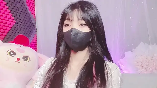 kemybaby online show from November 28, 2025, 10:32 pm