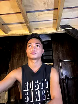 hotzachery online show from October 31, 2025, 5:48 am