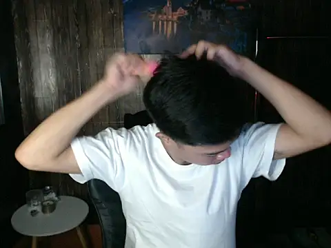 hotzachery online show from April 21, 2026, 4:41 am