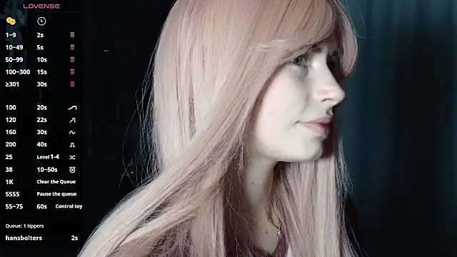 PieraMarch online show from November 20, 2025, 7:25 pm