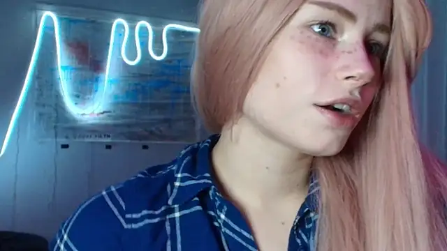 Snapshot of PieraMarch chatting on September 24, 2025, 7:20 pm PieraMarch online show from September 24, 2025, 7:20 pm