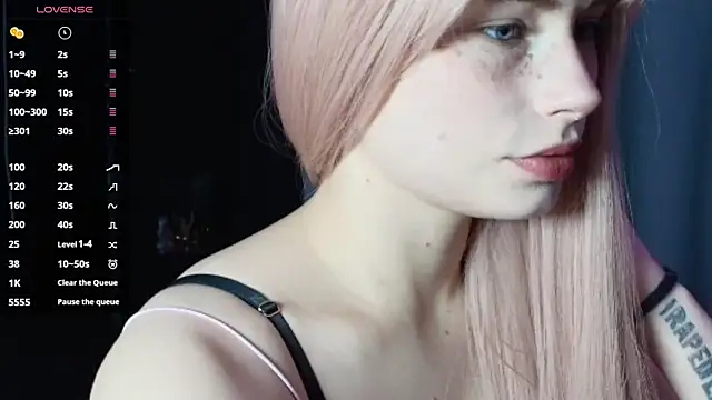 Snapshot of PieraMarch chatting on November 2, 2025, 4:45 pm PieraMarch online show from November 2, 2025, 4:45 pm