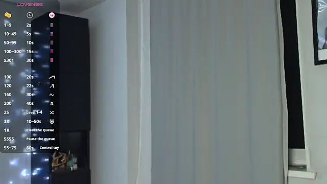 Snapshot of PieraMarch chatting on October 12, 2025, 6:53 pm PieraMarch online show from October 12, 2025, 6:53 pm