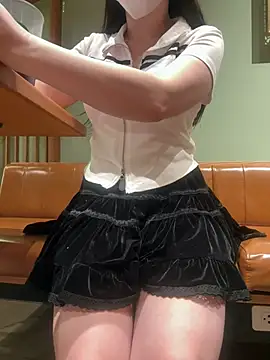 Meii-meyy online show from March 27, 2026, 4:43 am