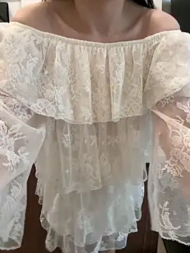 Meii-meyy online show from November 21, 2025, 5:06 am