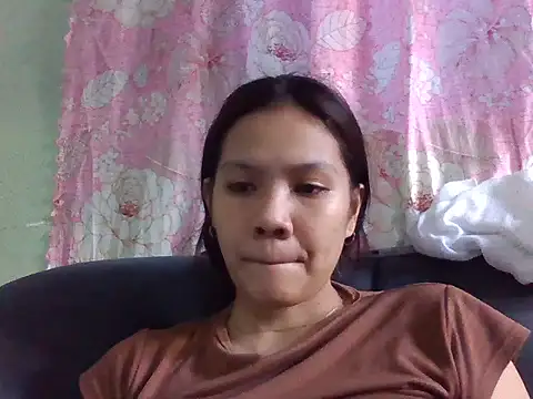 Snapshot of sweetcherry23 chatting on October 5, 2025, 6:26 am sweetcherry23 online show from October 5, 2025, 6:26 am