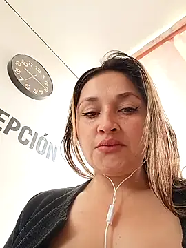ALEJA  07 online show from September 16, 2025, 2:18 pm