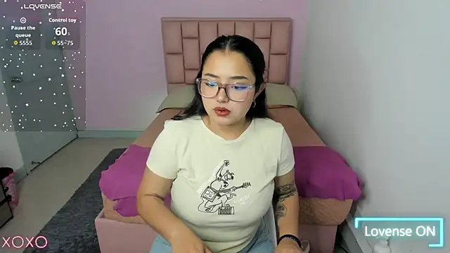 SofiDoll cg online show from September 30, 2025, 12:00 pm