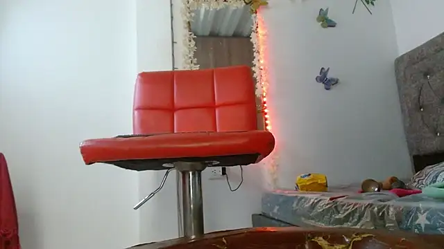 Meriilyn Monroe724 online show from November 18, 2025, 3:48 pm