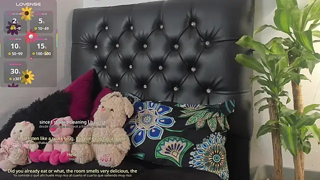 Snapshot of Britney_Rose chatting on October 9, 2025, 3:29 am Britney Rose online show from October 9, 2025, 3:29 am