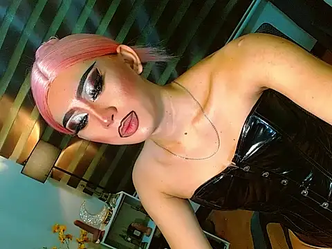 Queen yasii 88 online show from May 21, 2026, 12:57 pm
