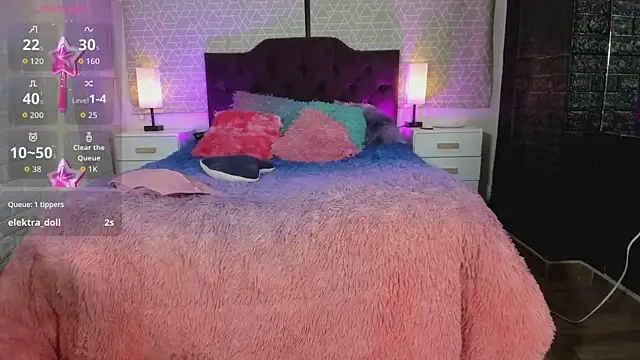 Snapshot of Zamara_Kleii chatting on September 18, 2025, 4:15 am Zamara Kleii online show from September 18, 2025, 4:15 am