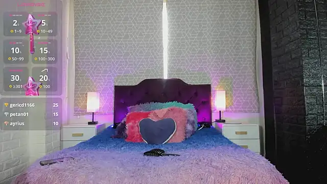 Snapshot of Zamara_Kleii chatting on September 28, 2025, 4:47 pm Zamara Kleii online show from September 28, 2025, 4:47 pm