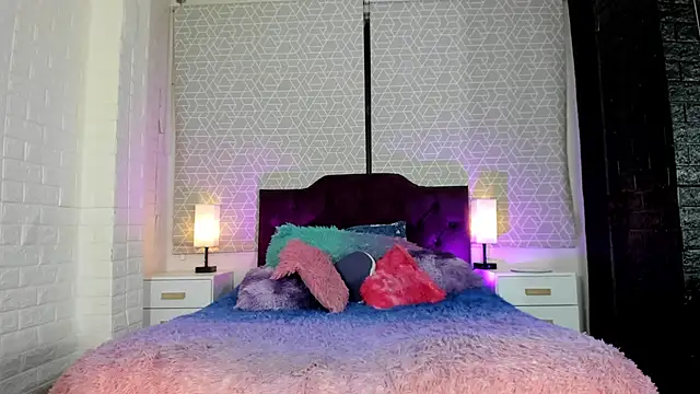 Snapshot of Zamara_Kleii chatting on October 3, 2025, 3:30 am Zamara Kleii online show from October 3, 2025, 3:30 am