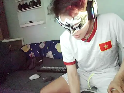 boyhigh1997 online show from February 24, 2026, 8:15 am