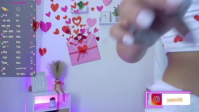 Liah  19 online show from February 15, 2026, 12:11 am