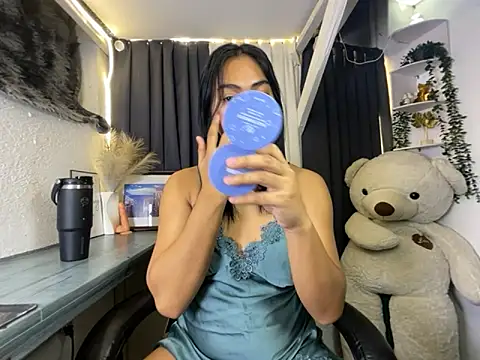 Snapshot of Sweetasian_cum chatting on September 17, 2025, 4:31 pm Sweetasian cum online show from September 17, 2025, 4:31 pm