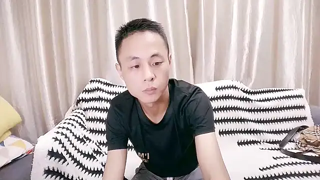 Snapshot of Tsia-Die chatting on October 1, 2025, 5:28 pm Tsia-Die online show from October 1, 2025, 5:28 pm