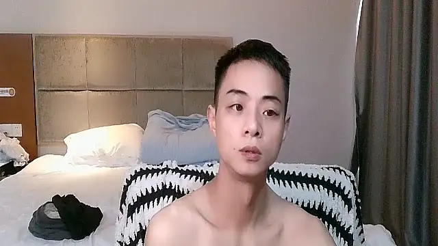 Snapshot of Tsia-Die chatting on December 19, 2025, 10:17 am Tsia-Die online show from December 19, 2025, 10:17 am