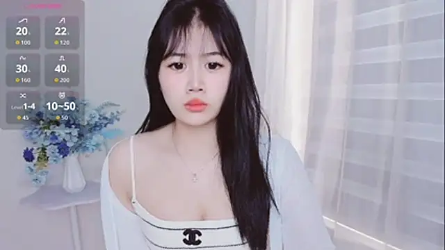 Snapshot of -Rose-Lucky- chatting on October 20, 2025, 1:18 am -Rose-Lucky- online show from October 20, 2025, 1:18 am