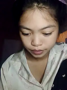 Snapshot of Thy00__ chatting on October 18, 2025, 2:52 pm Thy00   online show from October 18, 2025, 2:52 pm