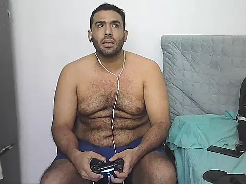 morenocabro10 online show from February 20, 2026, 6:26 am