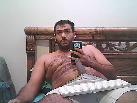 morenocabro10 online show from September 25, 2025, 8:37 pm