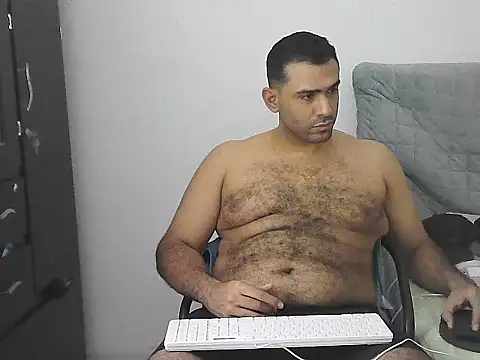 Snapshot of morenocabro10 chatting on May 10, 2026, 10:33 pm morenocabro10 online show from May 10, 2026, 10:33 pm