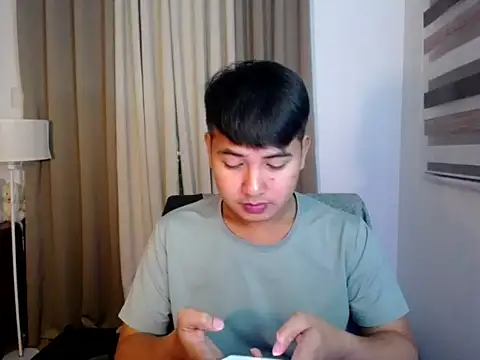 JboyGiant005 online show from September 19, 2025, 10:41 am