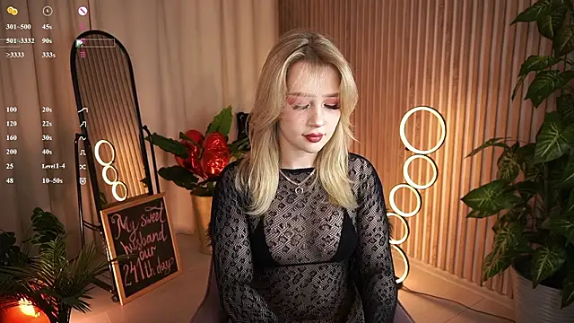 LauraWifeness online show from February 18, 2026, 6:33 am