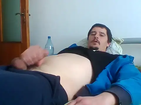 hugecock4u1990 online show from November 25, 2025, 1:22 pm