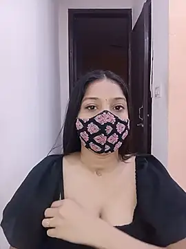 Snapshot of Cute_Rakhi8 chatting on July 21, 2026, 4:47 am Cute Rakhi8 online show from July 21, 2026, 4:47 am