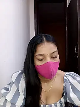 Snapshot of Cute_Rakhi8 chatting on May 28, 2026, 5:26 am Cute Rakhi8 online show from May 28, 2026, 5:26 am