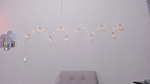 Snapshot of alianim chatting on October 12, 2025, 7:04 pm alianim online show from October 12, 2025, 7:04 pm