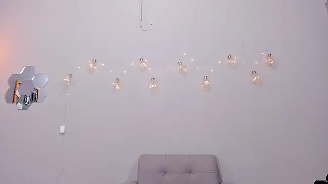 Snapshot of alianim chatting on January 18, 2026, 7:01 am alianim online show from January 18, 2026, 7:01 am