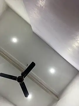 funny sexxx online show from November 26, 2025, 5:24 pm