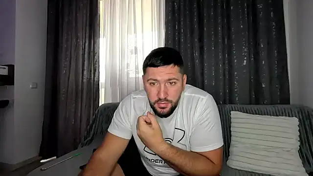 Snapshot of Gold_Alpha_Boy chatting on September 25, 2025, 8:42 am Gold Alpha Boy online show from September 25, 2025, 8:42 am