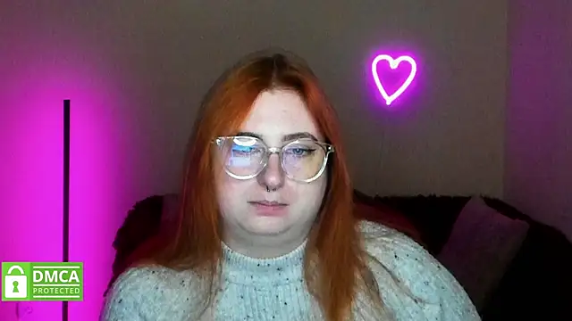 Snapshot of Alicia_love00 chatting on October 14, 2025, 5:30 am Alicia love00 online show from October 14, 2025, 5:30 am