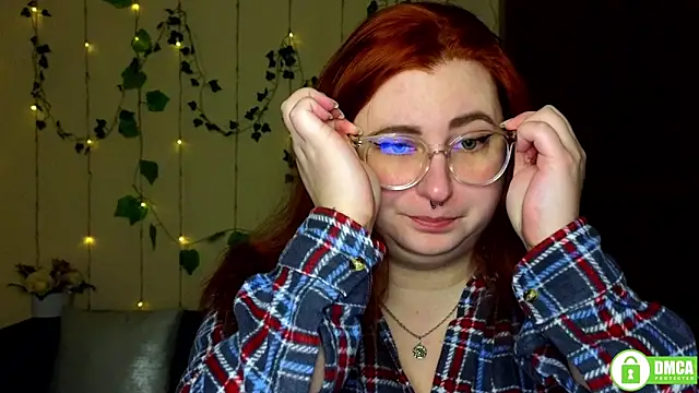 Snapshot of Alicia_love00 chatting on February 3, 2026, 6:22 am Alicia love00 online show from February 3, 2026, 6:22 am