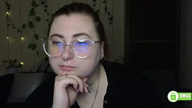 Alicia love00 online show from March 3, 2026, 6:31 am