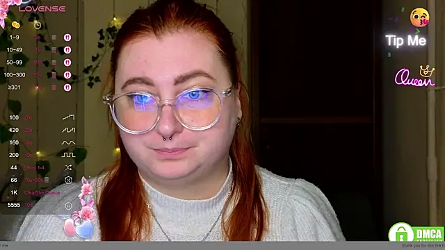 Snapshot of Alicia_love00 chatting on February 14, 2026, 12:27 pm Alicia love00 online show from February 14, 2026, 12:27 pm