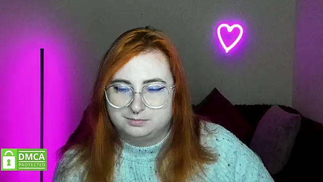 Snapshot of Alicia_love00 chatting on October 16, 2025, 11:29 am Alicia love00 online show from October 16, 2025, 11:29 am