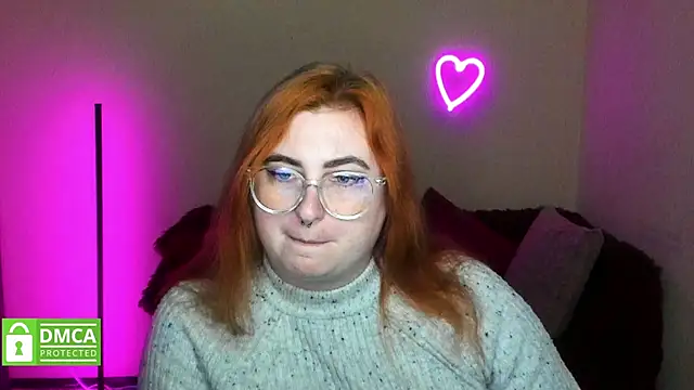 Snapshot of Alicia_love00 chatting on October 22, 2025, 11:31 am Alicia love00 online show from October 22, 2025, 11:31 am