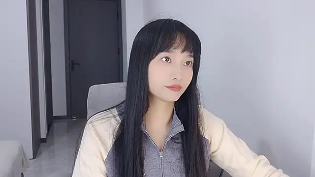 Lisa-3333 online show from November 7, 2025, 11:15 am