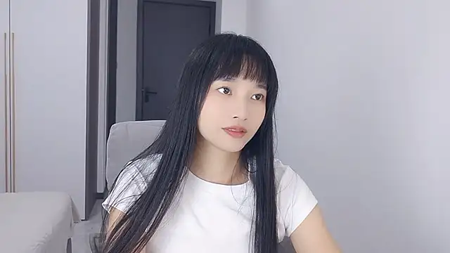 Lisa-3333 online show from September 20, 2025, 1:38 pm