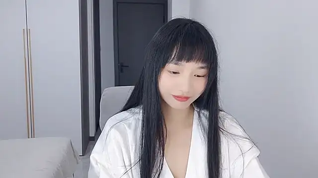 Lisa-3333 online show from October 13, 2025, 2:18 pm