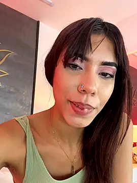 Snapshot of BellaHarper1 chatting on October 22, 2025, 7:13 pm BellaHarper1 online show from October 22, 2025, 7:13 pm