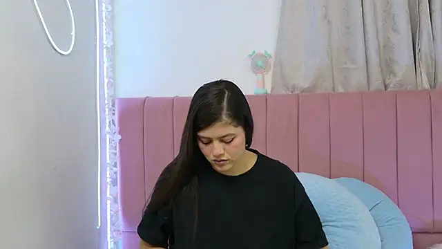 Snapshot of sukilove18 chatting on September 20, 2025, 11:21 pm sukilove18 online show from September 20, 2025, 11:21 pm