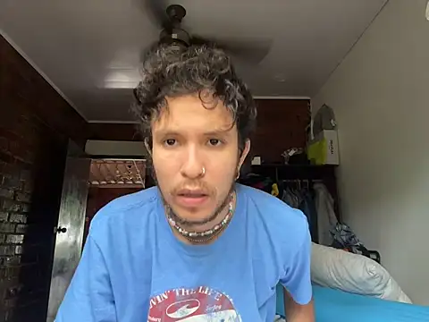 Snapshot of Luxx_14 chatting on May 30, 2026, 4:12 pm Luxx 14 online show from May 30, 2026, 4:12 pm