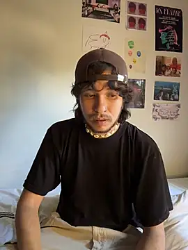 Luxx 14 online show from September 24, 2025, 3:18 pm